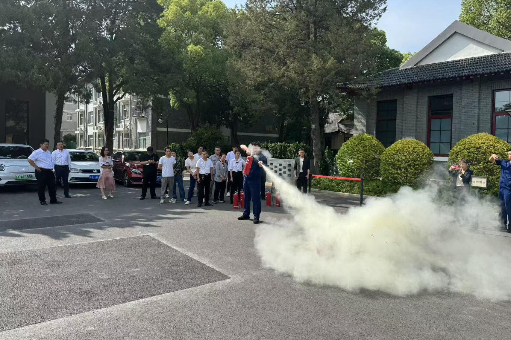 南京分公司组织开展灭火演练 李俊.jpg